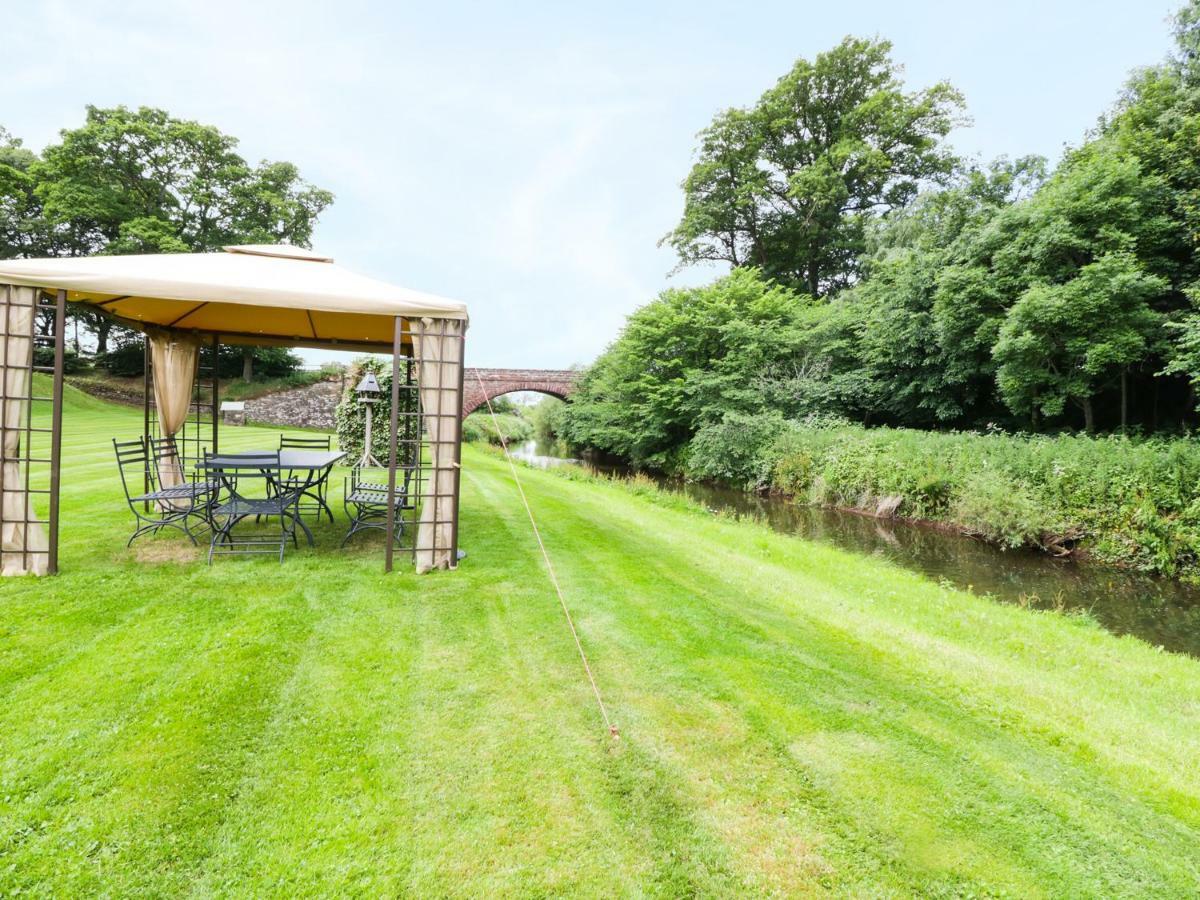 Cardean Mill Villa Blairgowrie and Rattray Exterior photo